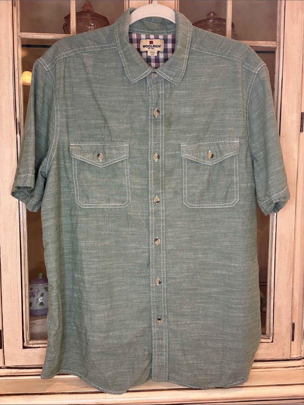 Woolrich Men's 100% Cotton Short-Sleeve Button-Up Shirt in Green